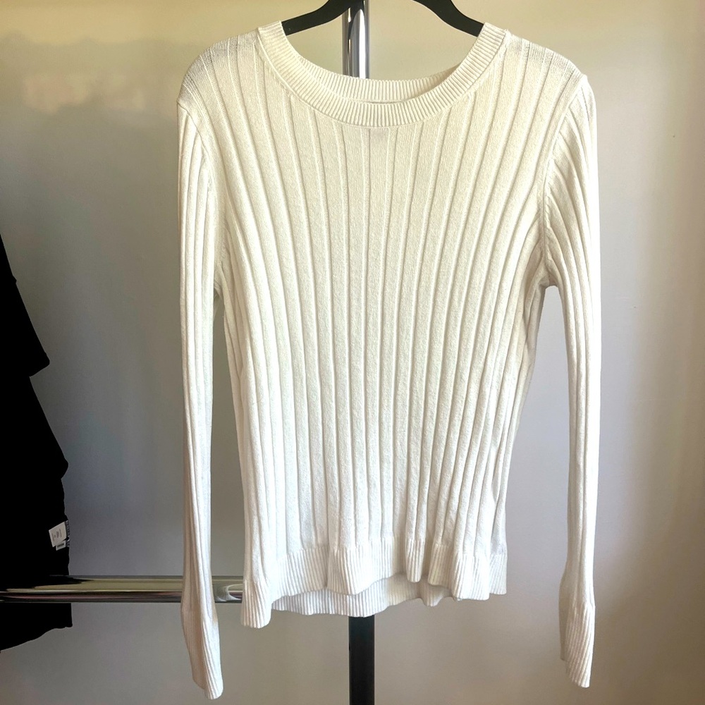 Women’s white sweater